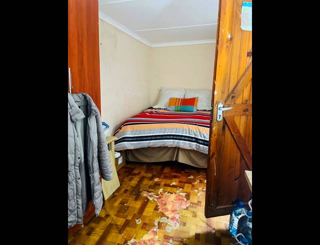 2 BEDROOM HOUSE FOR SALE IN KWAZAKHELE